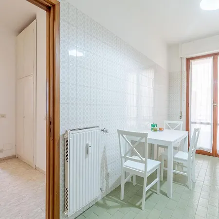 Apartament Guesthost - Mare E Monti Vacation Flat
